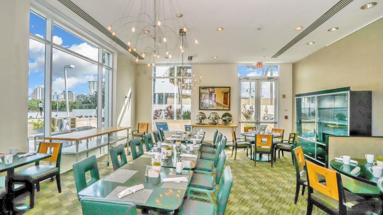 Gallery One - A Doubletree Suites By Hilton Hotel Fort Lauderdale Exterior photo