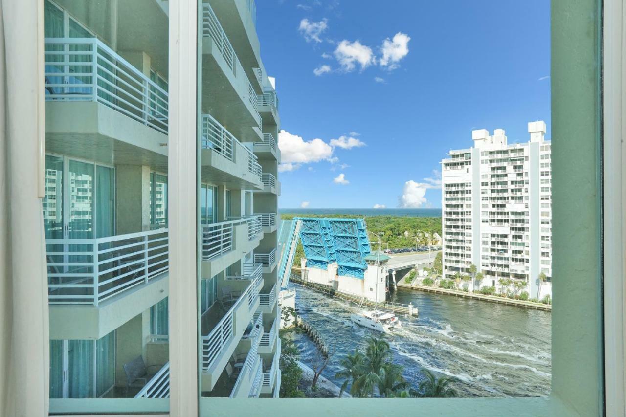 Gallery One - A Doubletree Suites By Hilton Hotel Fort Lauderdale Exterior photo